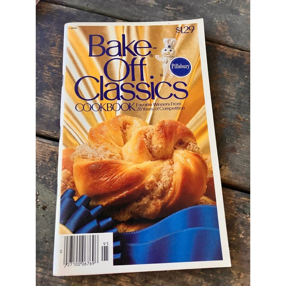 Vintage Recipe Booklet Lot Betty Crocker Cakes Crisco Cookies Pillsbury Bake-Off